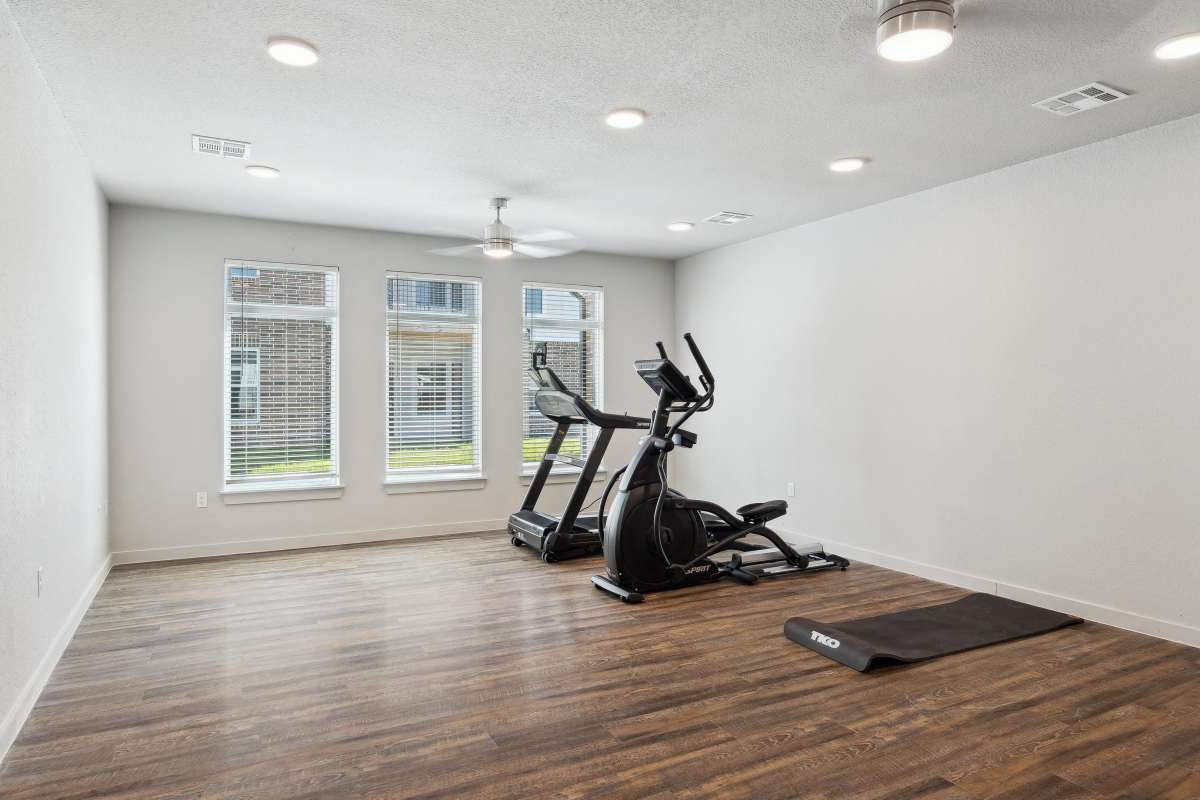 Fitness center at Amber Ridge in Angleton, Texas