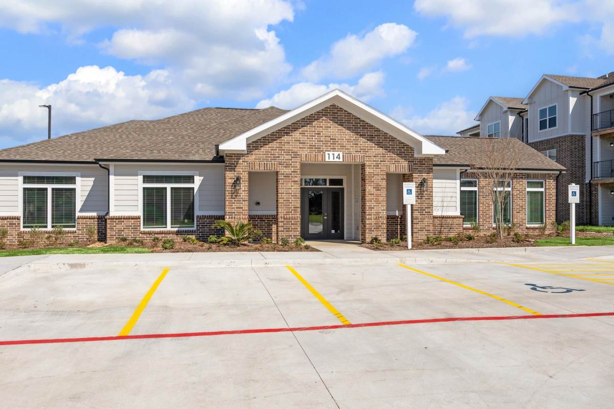 Leasing Office at Amber Ridge in Angleton, Texas