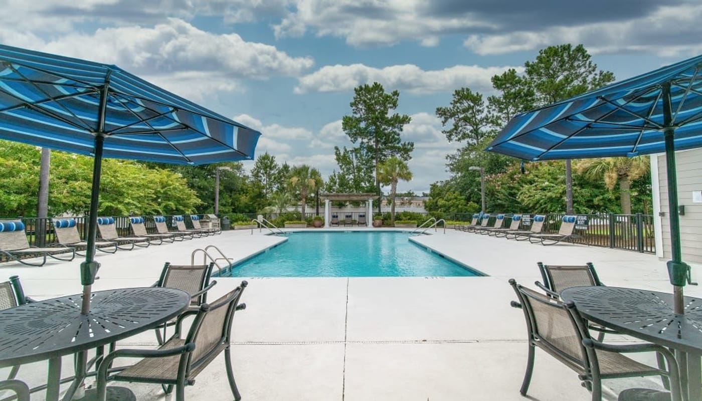 pool at Oakbrook Village in Summerville, South Carolina