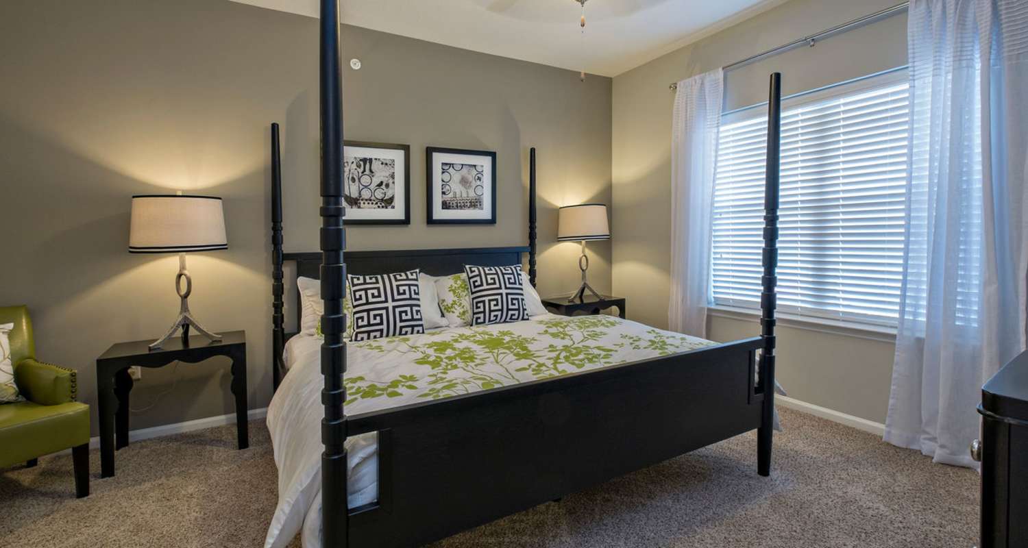 bedroom at The Residences at New Longview in Lee's Summit, MO