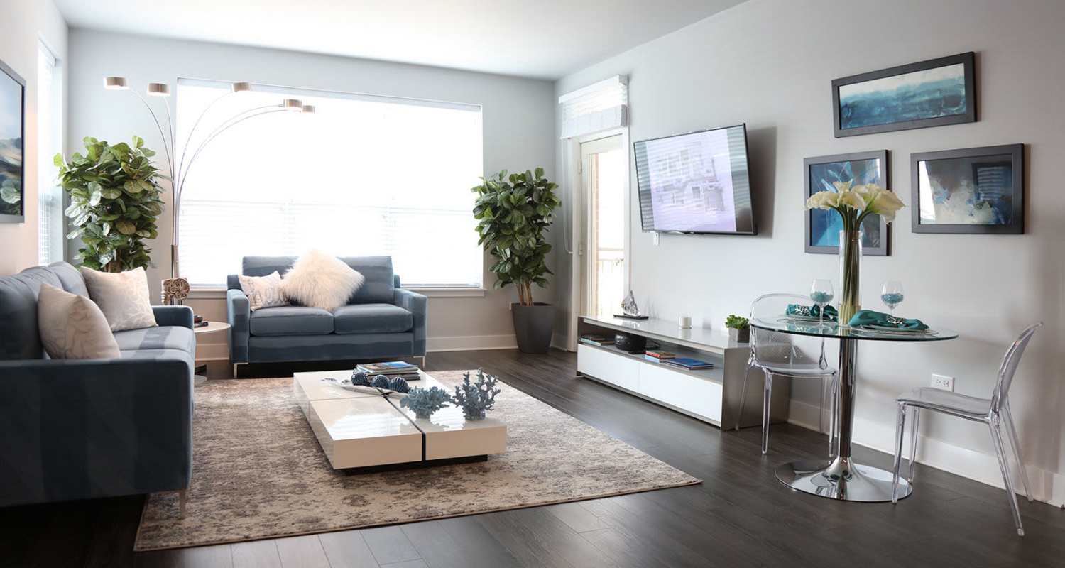 living area at The Residences at Hamilton Lakes in Itasca, IL