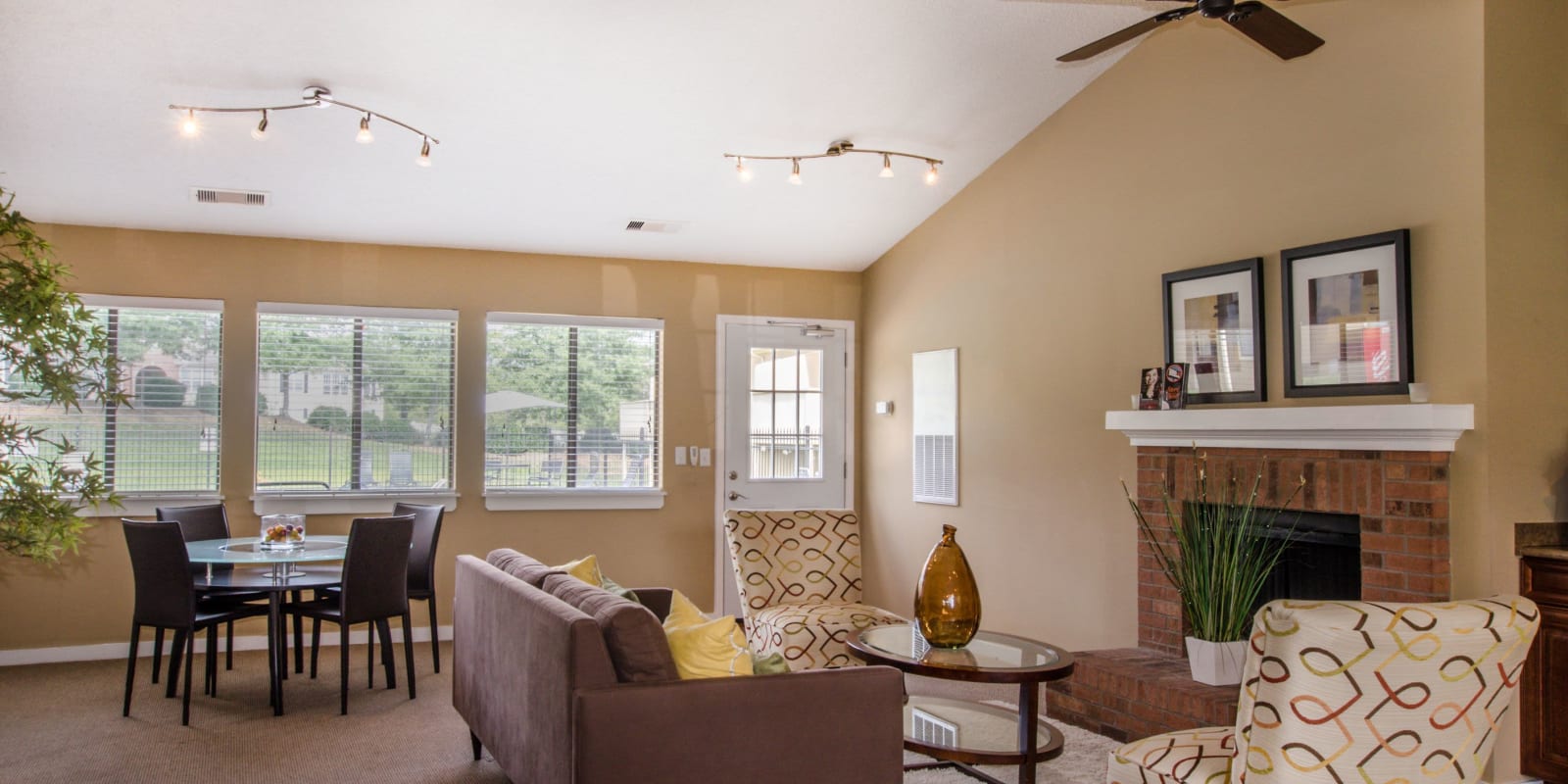 Photos Wexford Apartment Homes in Charlotte, NC