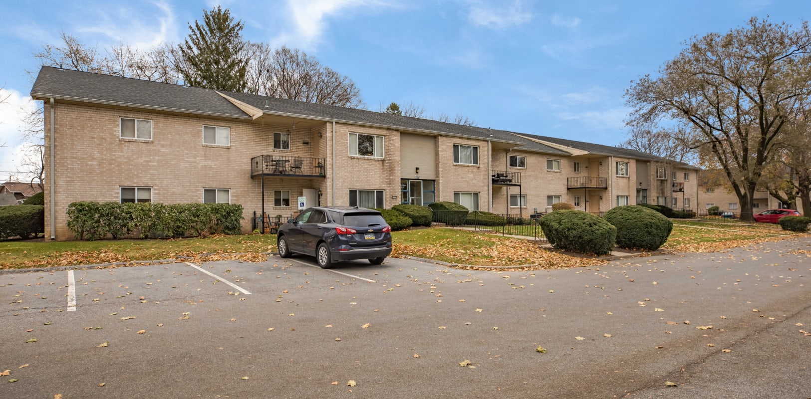 photos of penn crest apartments in allentown pa