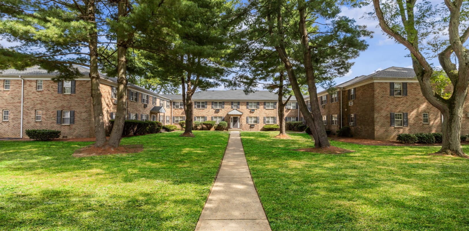 Walking Paths at Sharon Arms Apartments in Robbinsville, New Jersey