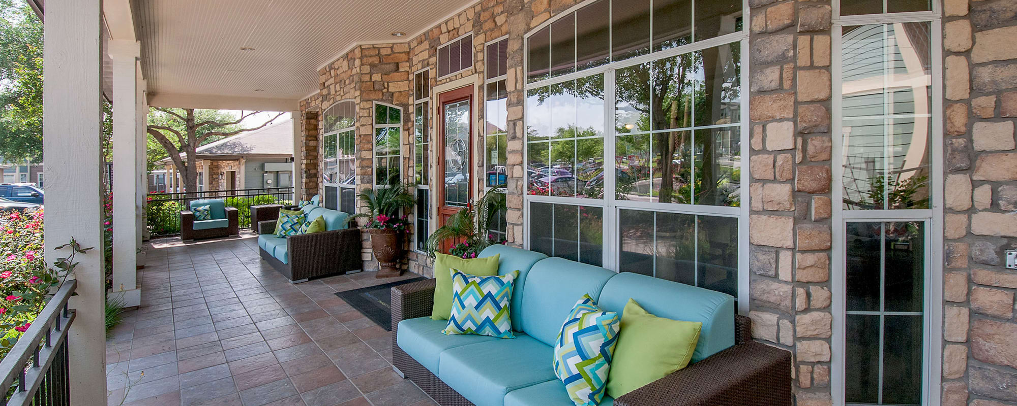 Covered porch at Sunrise Canyon in Universal City, Texas