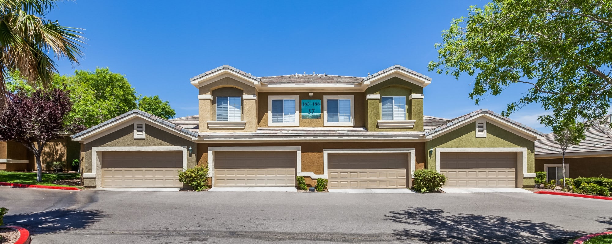 Neighborhood of Red Rock Villas Apartments in Las Vegas, Nevada