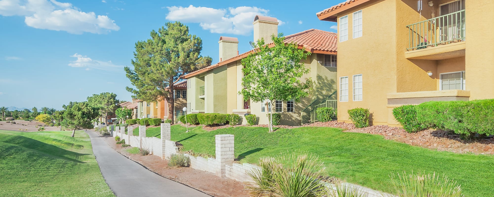 Neighborhood of Invitational Apartments in Henderson, Nevada