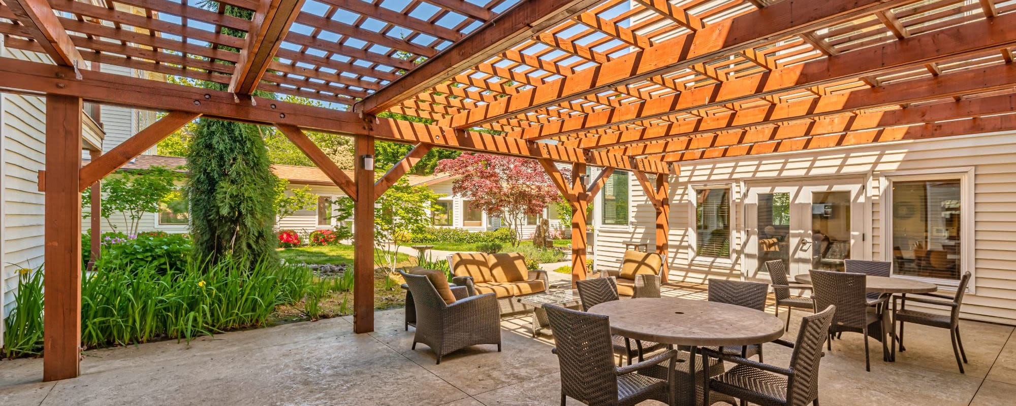 Outdoor covered patio at Courtyard at Mount Tabor in Portland, Oregon