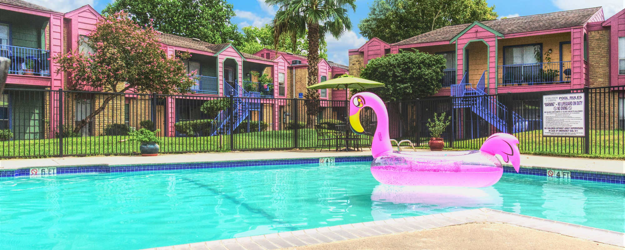 Apartments SunBlossom Gardens in Houston, Texas