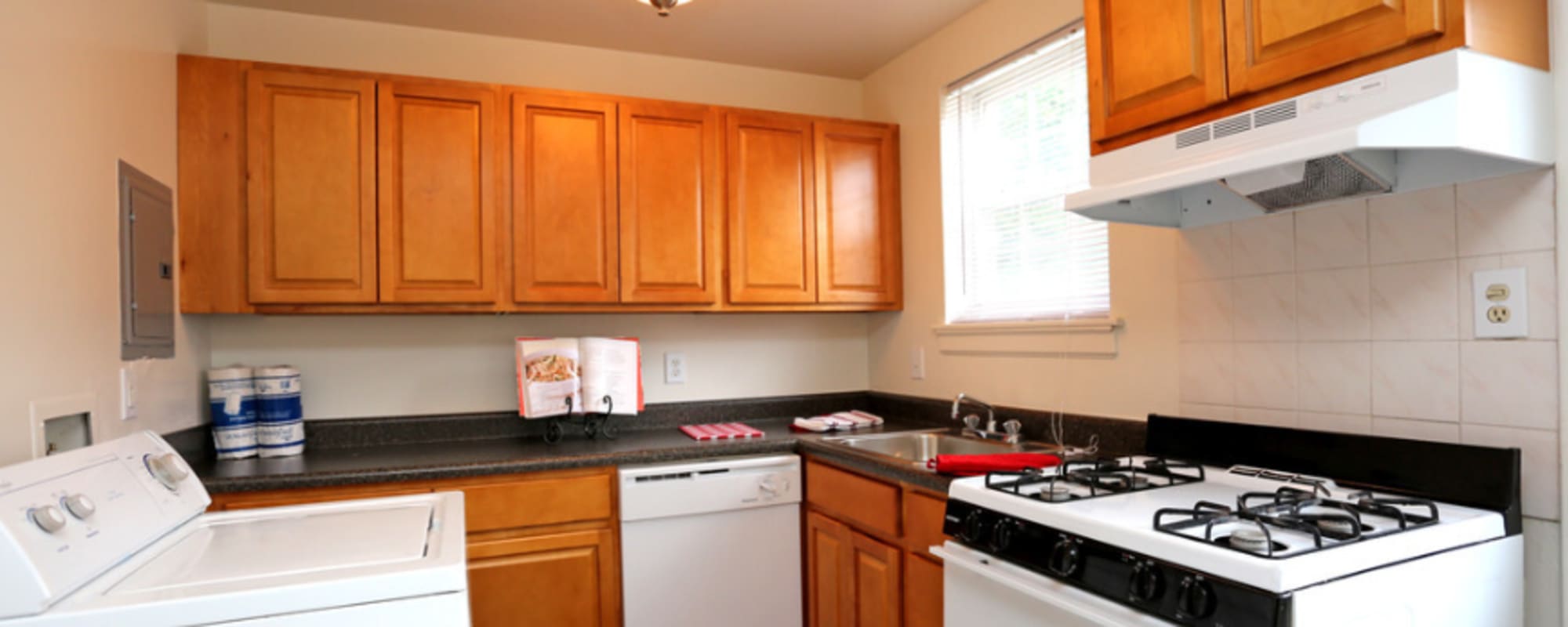 Kitchen in Morningside Apartments in Richmond, Virginia