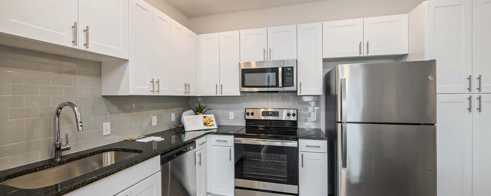 Grand Oak Apartments apartments in Largo, {location_state_name}}
