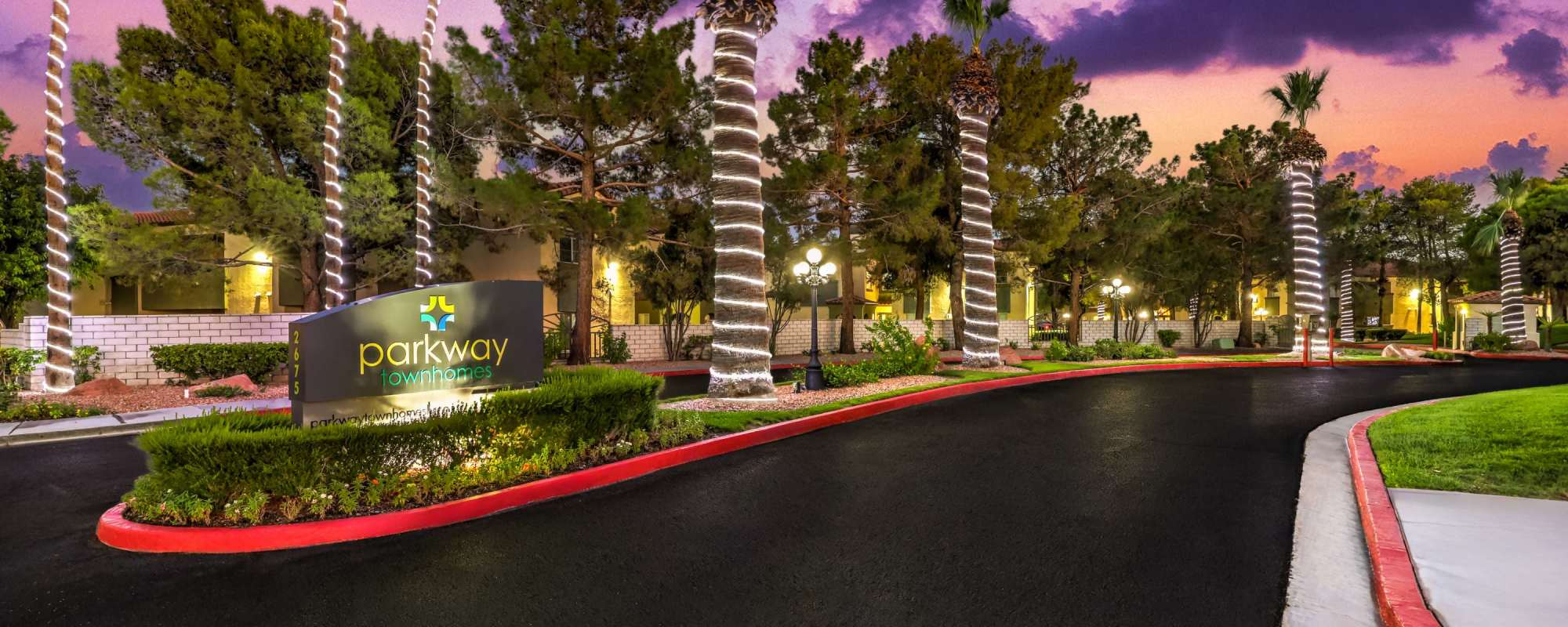 Resort-style pool and spa at Parkway Townhomes in Henderson, Nevada