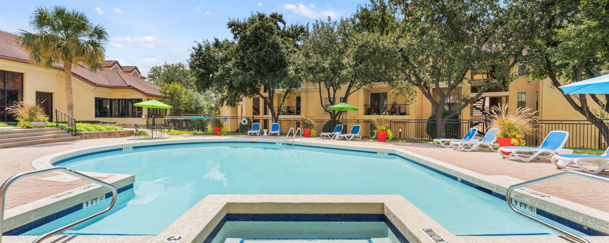 Contact Us | Resort at Jefferson Ridge in Irving, Texas 