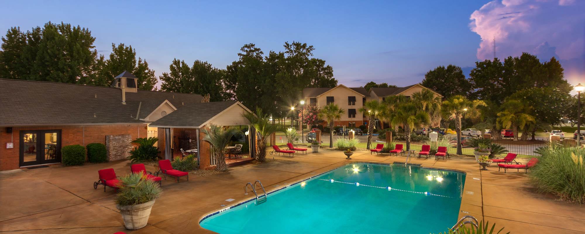 Apartments at The Arbors On Taylor in Montgomery, Alabama