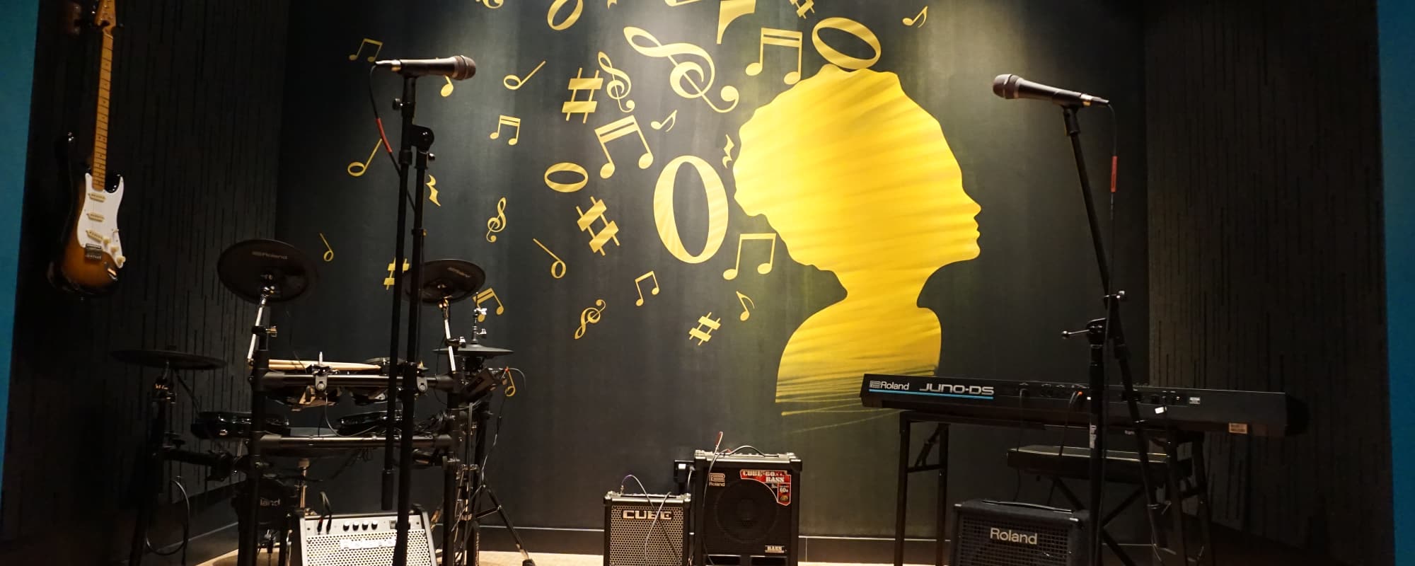 Music studio room at Exhibit On Superior in Chicago, Illinois