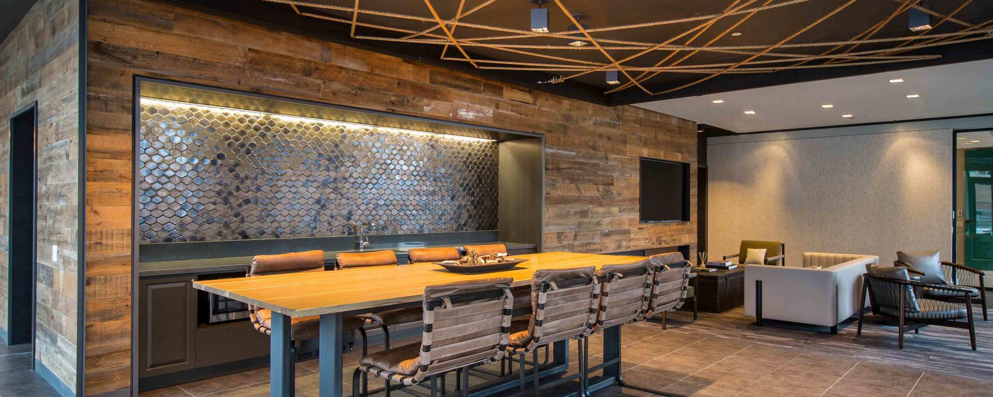 Large meeting table at Exhibit On Superior in Chicago, Illinois