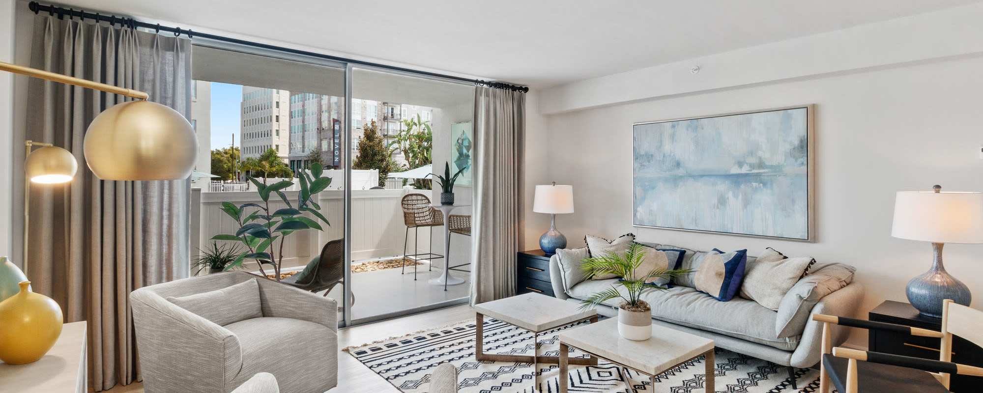 Orlando, Florida, apartments at Lake Lucerne Towers