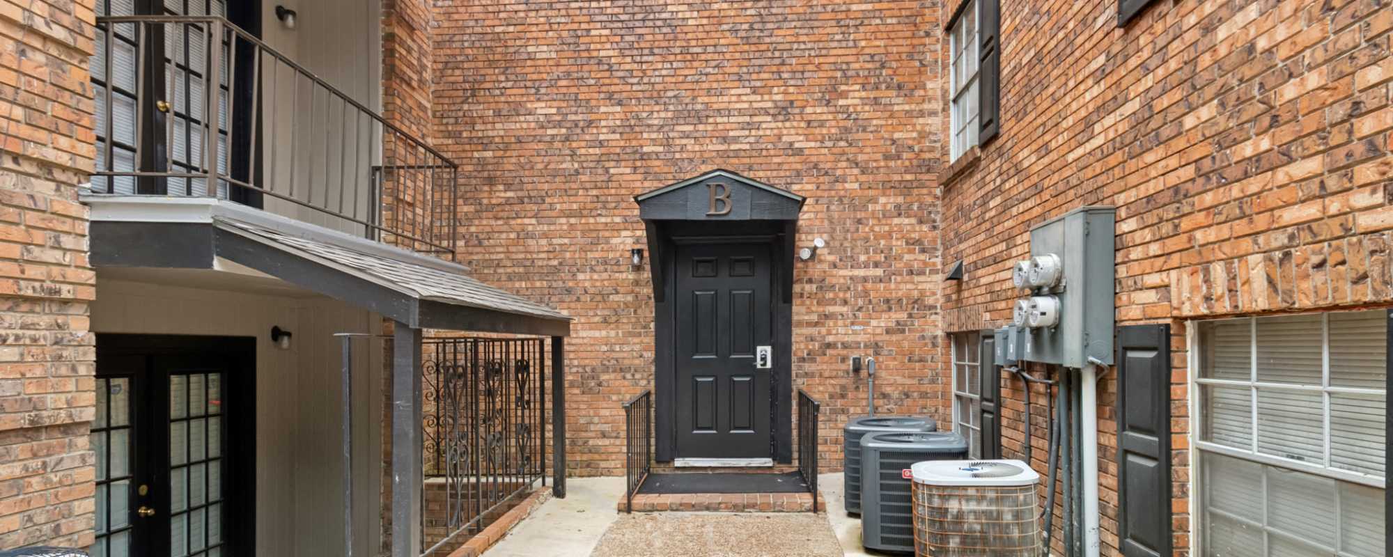 Apartments in Vicksburg, Mississippi at River Oaks