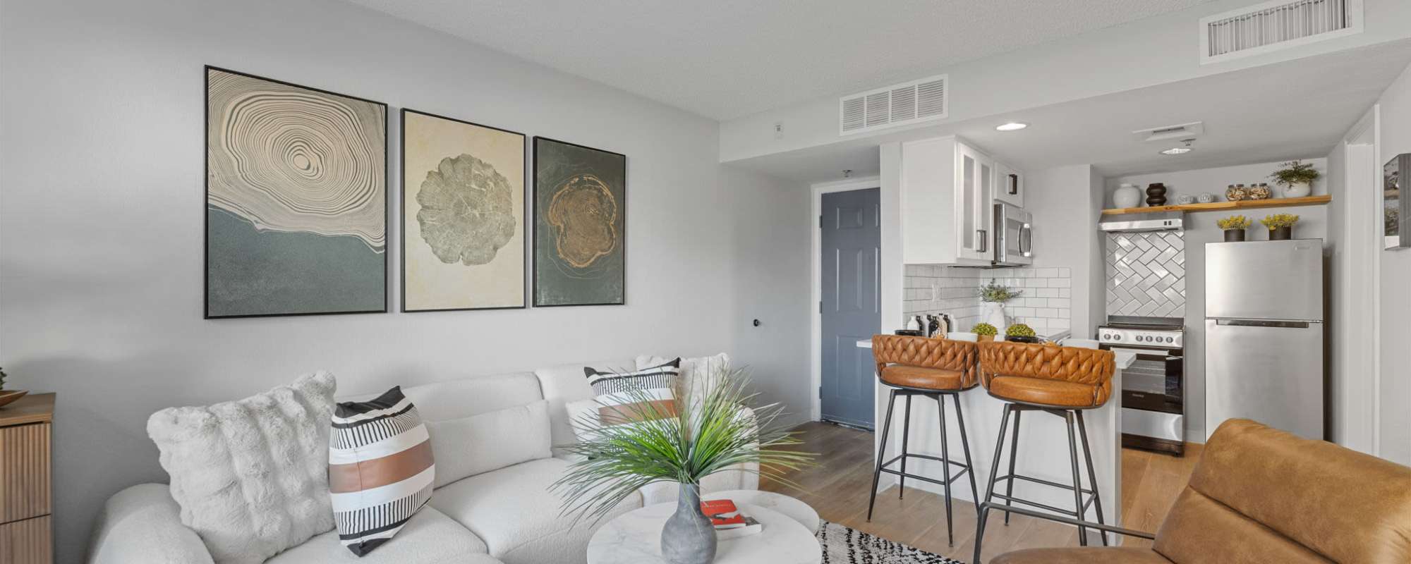 Apartments in The Otis in Dallas, Texas