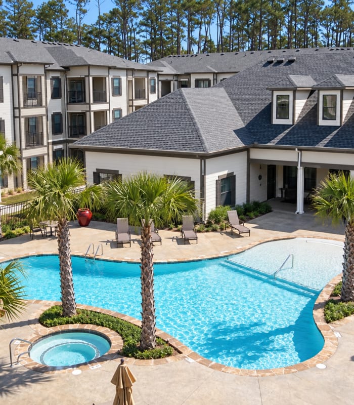 Common seating area at Chapel Creek in Mandeville, Louisiana