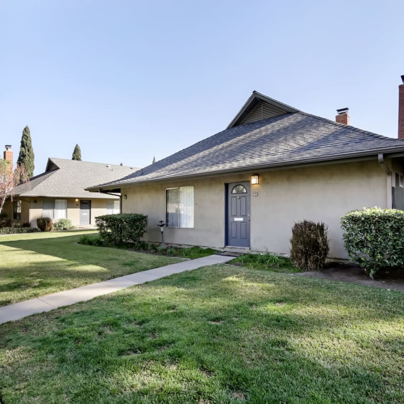 Cottage homes at Mango Tree in Santa Ana, California