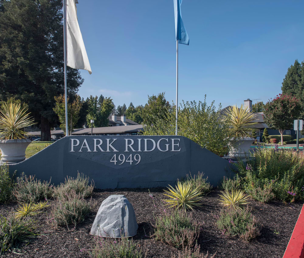 Entrance area to Park Ridge Apartment Homes in Rohnert Park, California