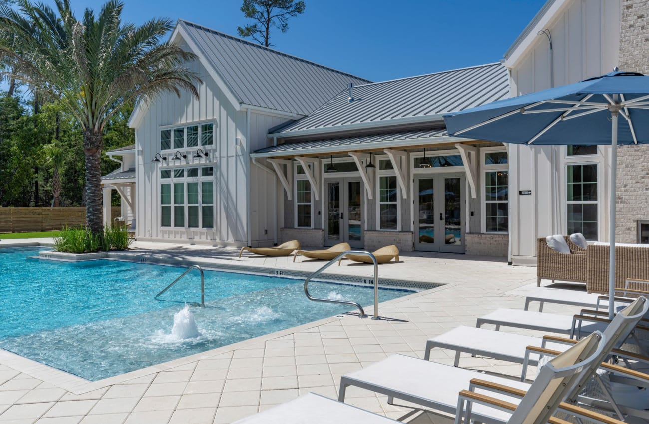 Luxury Apartments Ponte Vedra Beach FL - Cadence at Nocatee - Sparkling Pool