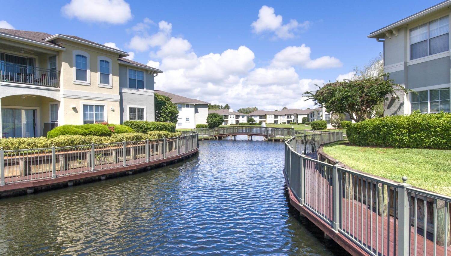 Photos of Cape House Apartments in Jacksonville, FL