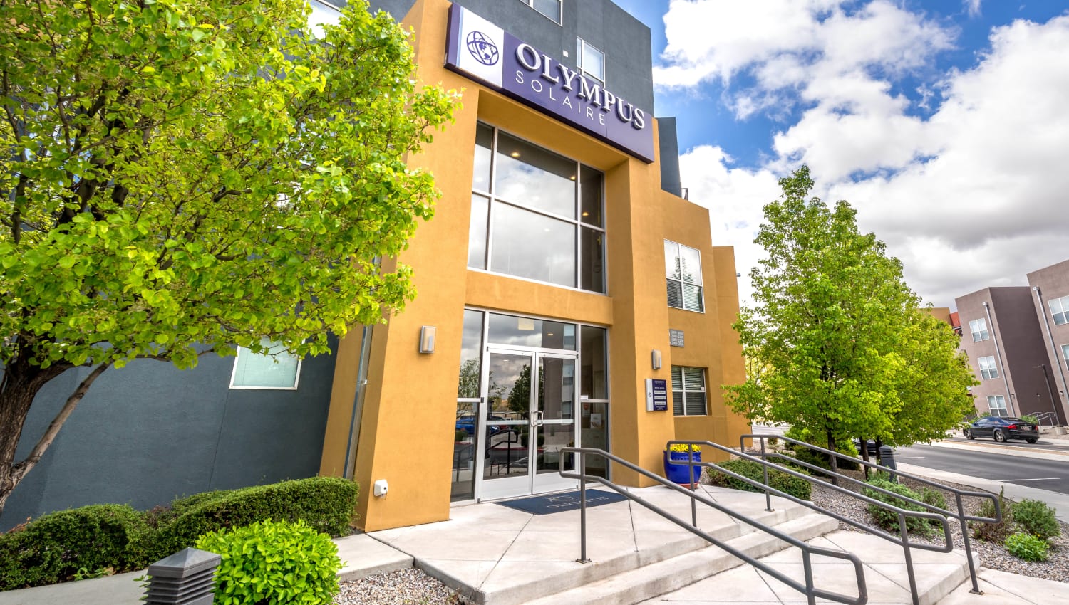 Photos of Olympus Solaire Apartments in NW Albuquerque, NM