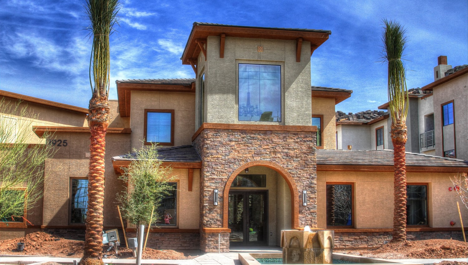 Photos of Redstone at SanTan Village Apartments in Gilbert, AZ