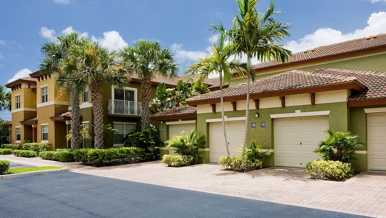 Buildings and garages at Delray Bay Apartments in Delray Beach, Florida