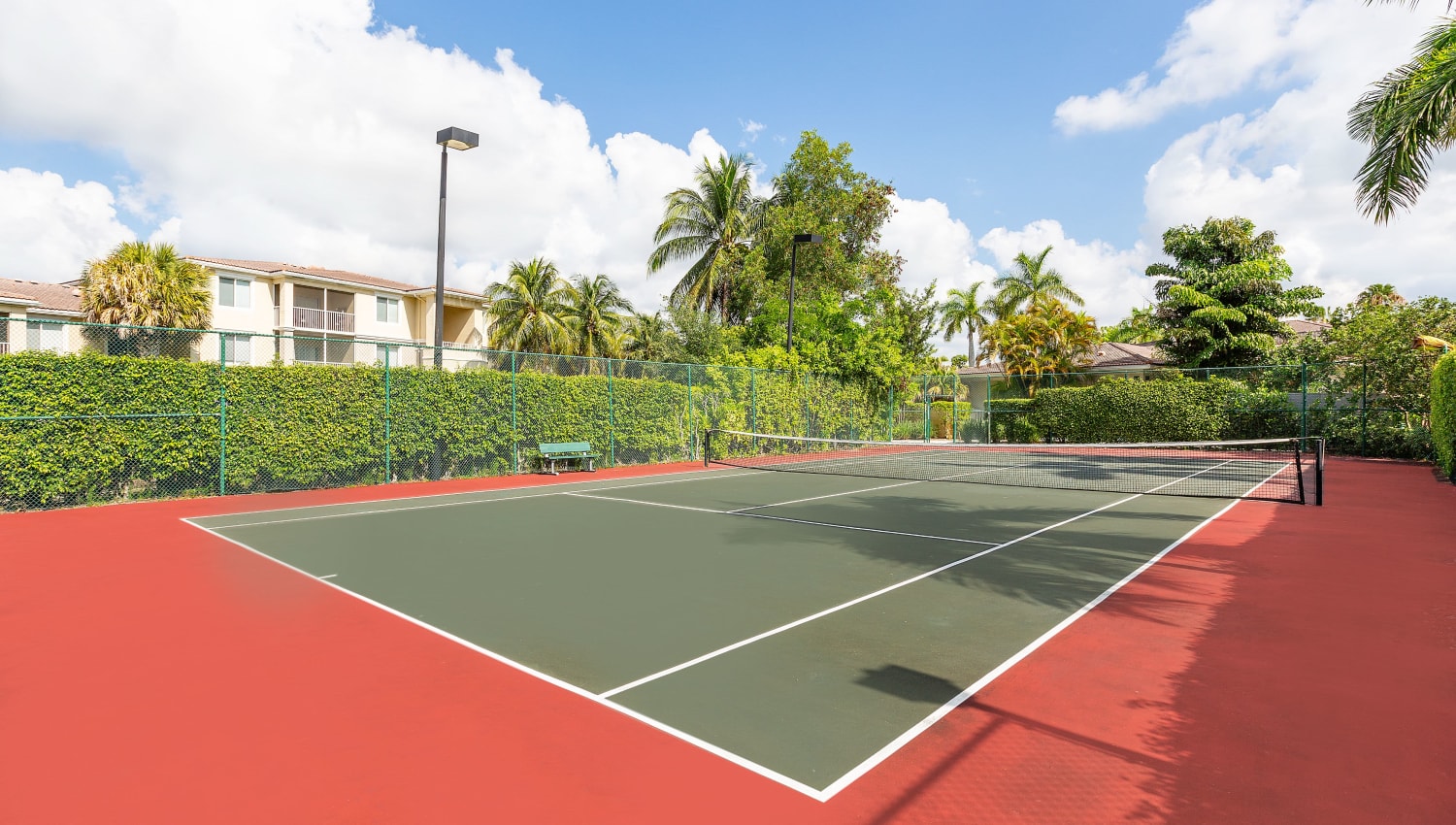Tennis court at Ibis Reserve Apartments in West Palm Beach, Florida
