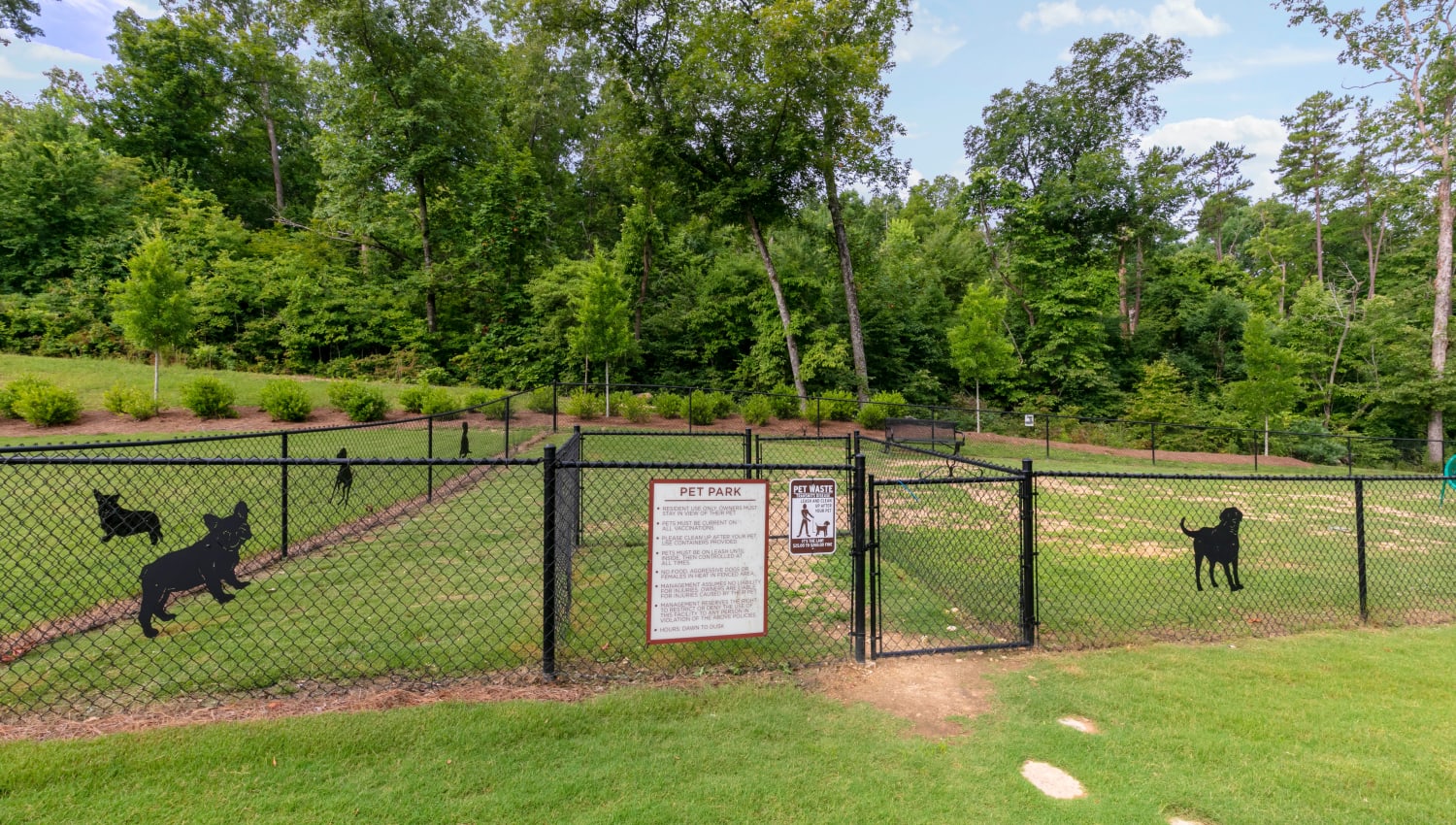 Onsite fenced dog park at The Village at Apison Pike in Ooltewah, Tennessee