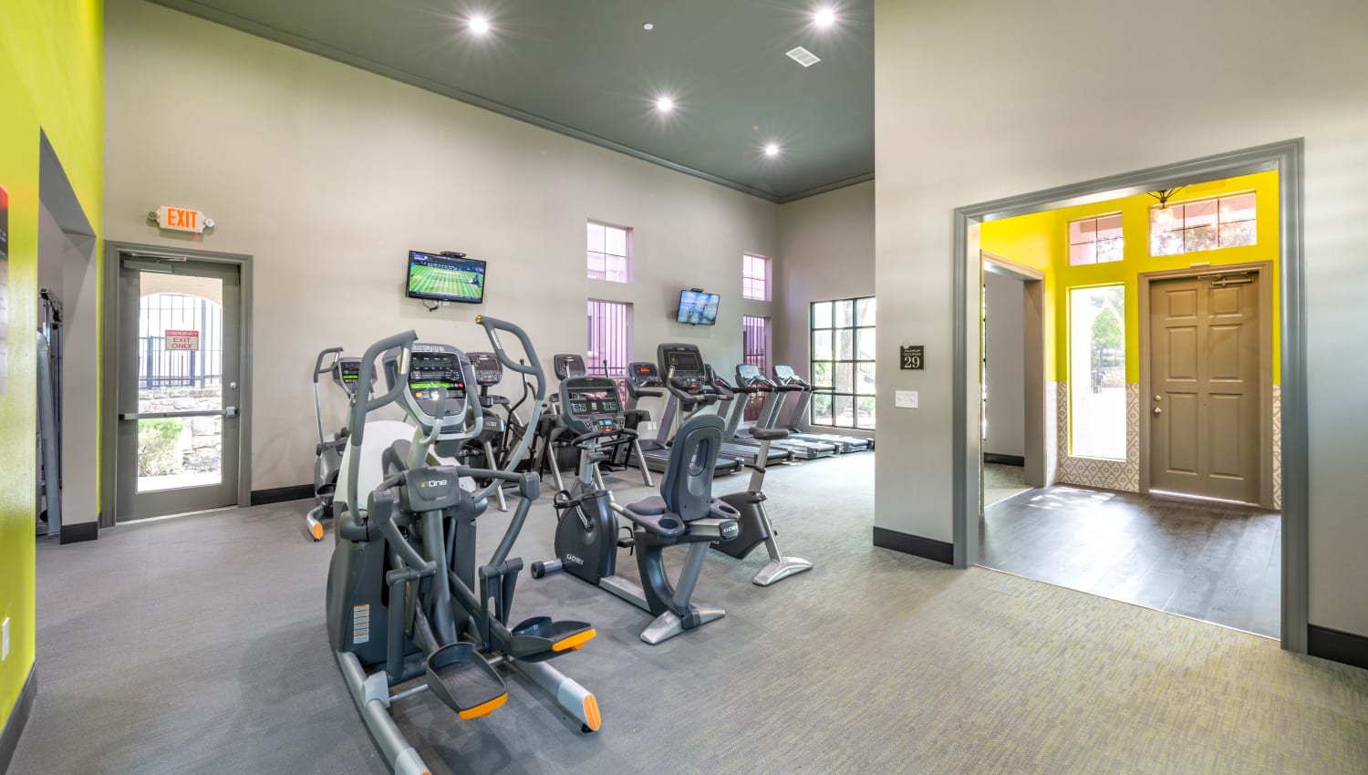 Fitness center at 75 West in Dallas, Texas