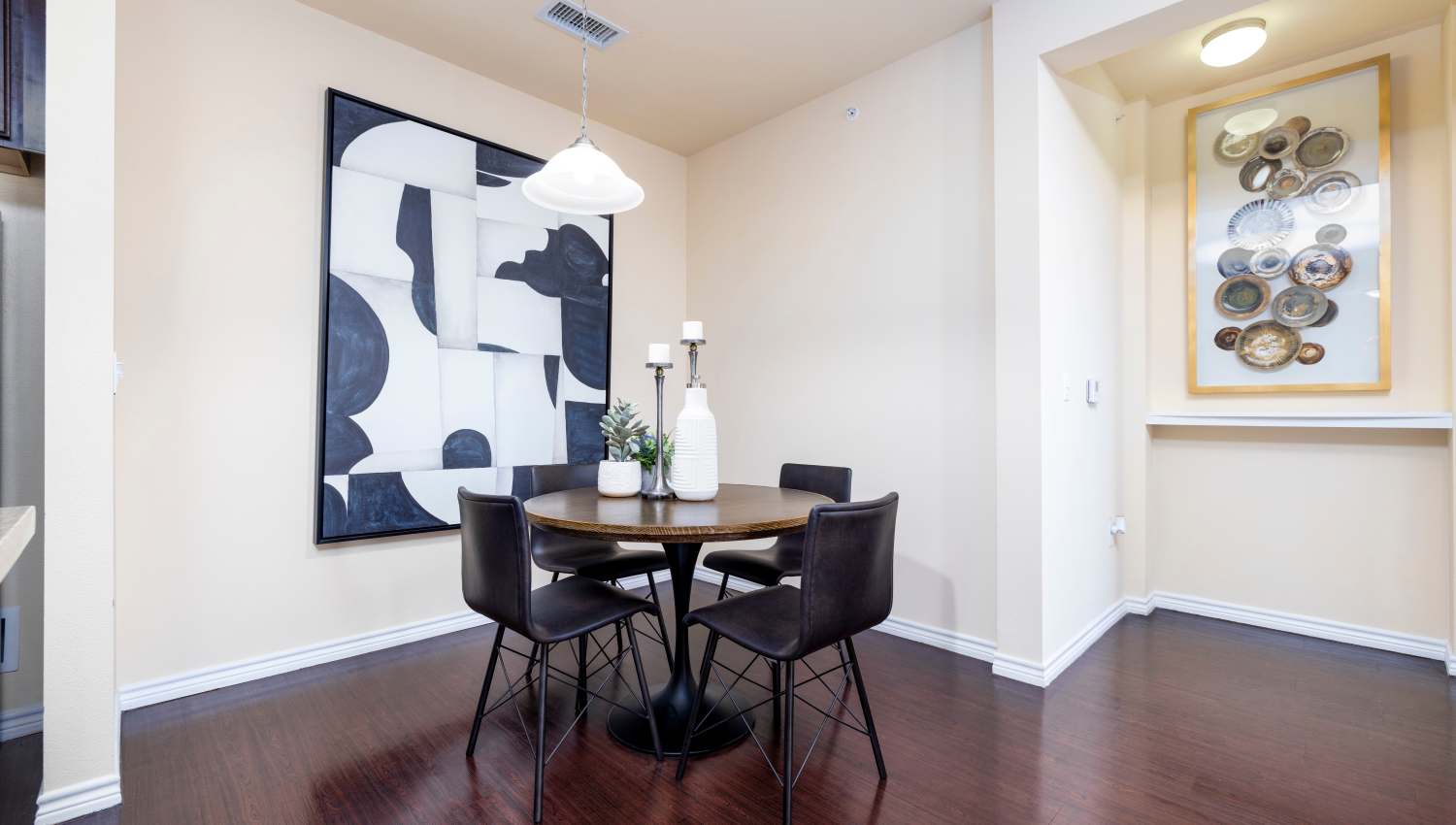 Model dining area at Sonoma Palms in Las Cruces, New Mexico