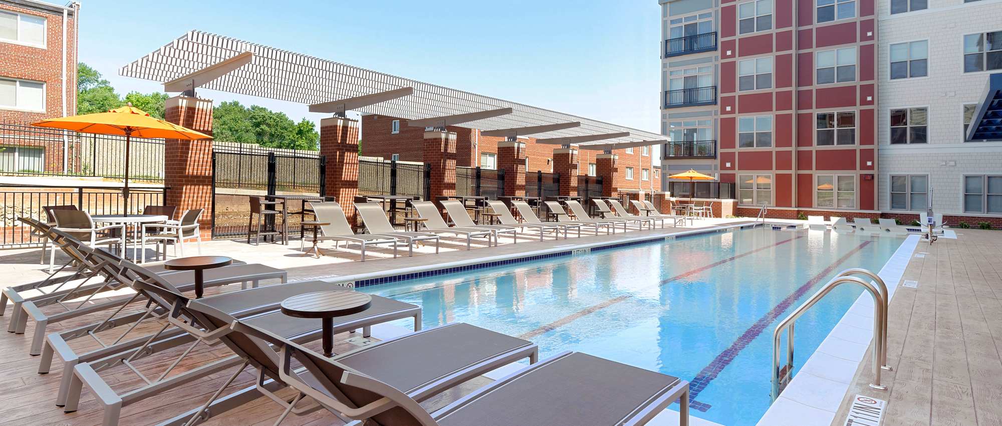 Large pool at 3350 at Alterra in Hyattsville, Maryland