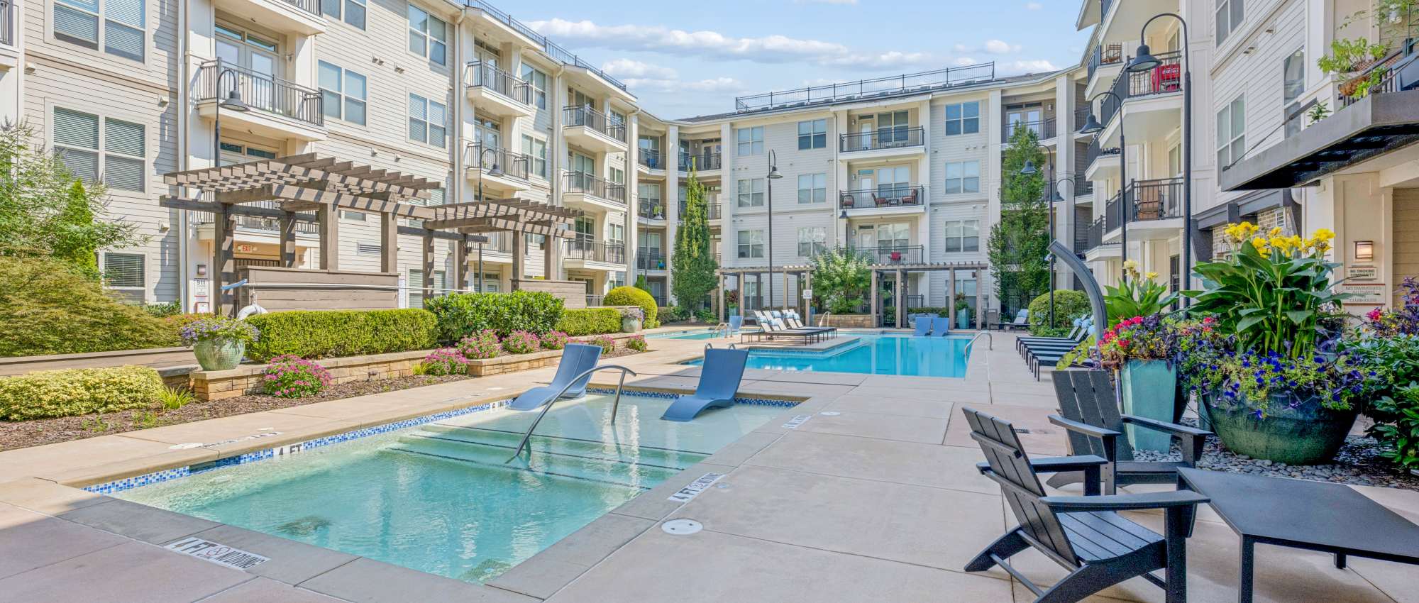 Pool Side Seating at Centra at North Druid Hills