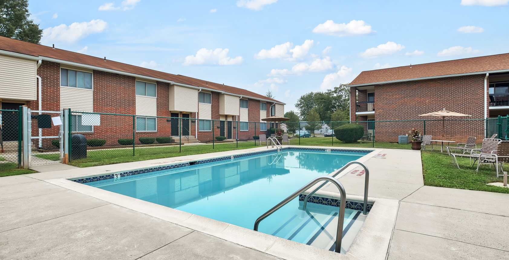 Apartments at The Pines in Harrisburg, Pennsylvania