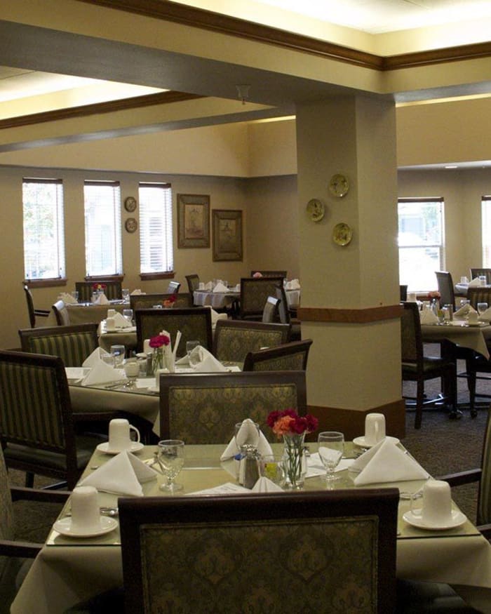 Full-Service Dining at The Springs at Mill Creek in The Dalles, Oregon