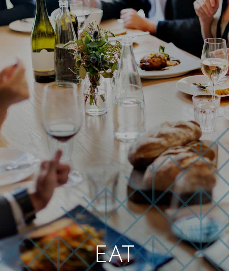 Find restaurants and dining options near Rouleau