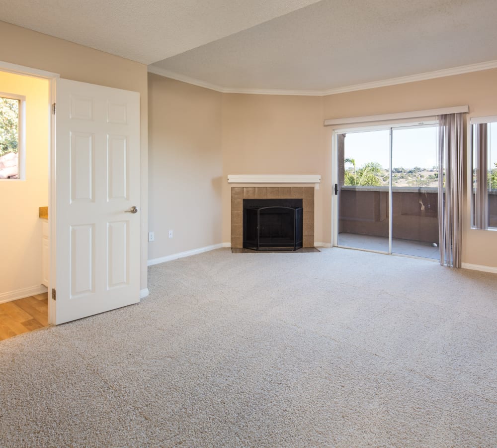 A living room with plush carpeting at Niguel Summit Condominium Rentals in Laguna Niguel, California