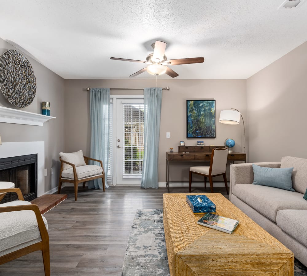 A furnished living room at Arbor Gates in Fairhope, Alabama