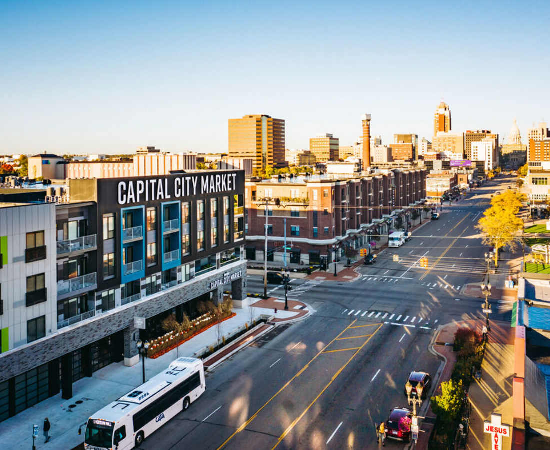 Exterior of apartments at BLOCK600 Lofts in Lansing, Michigan 