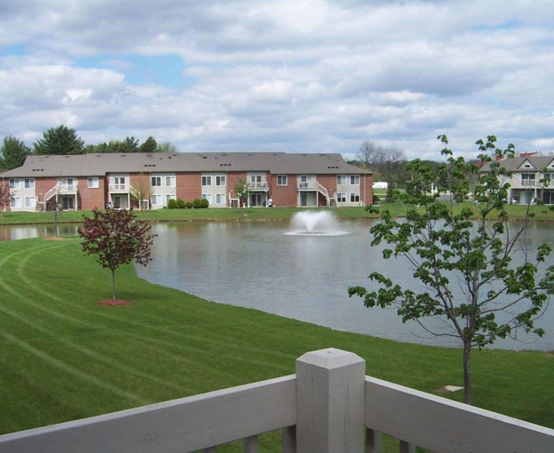 Exterior apartments at Westbury Lake Apartments in Lansing, Michigan 
