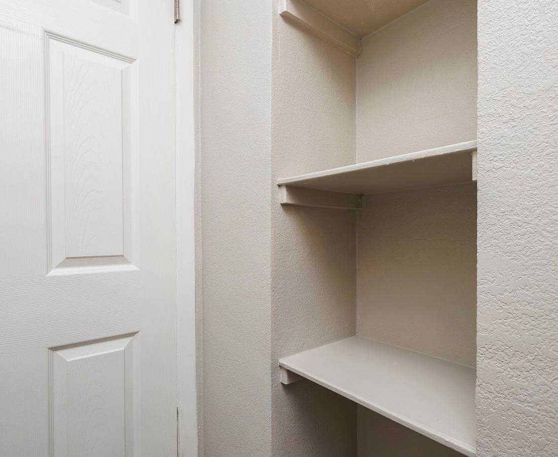 Shelf storage Desert Peaks in El Paso, Texas