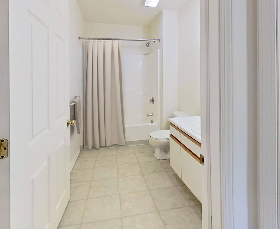 Apartments at Hamptons of Norton Shores in Norton Shores, Michigan