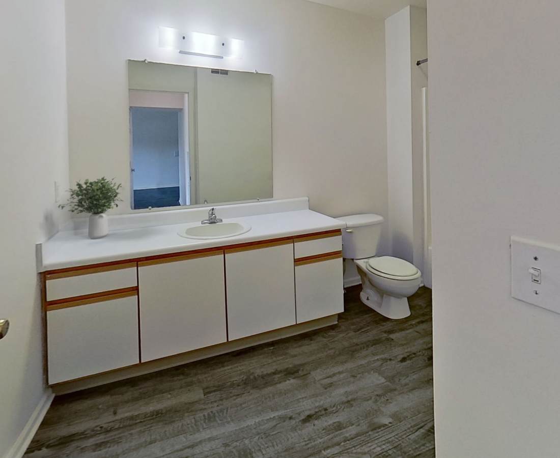 Apartments at Hamptons of Norton Shores in Norton Shores, Michigan