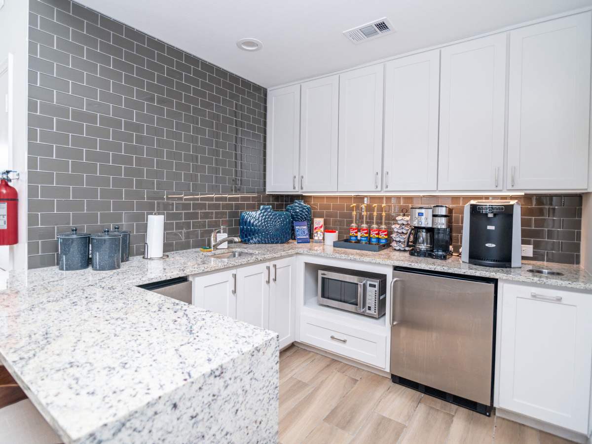 Spacious kitchen with oven at Green Tree Place in Houston. TX