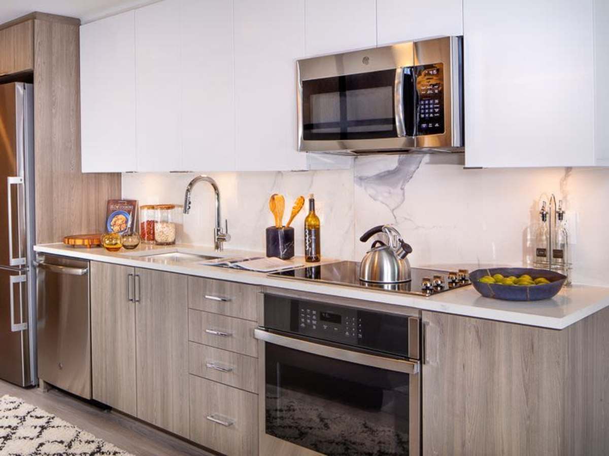 Modern kitchen at J Linea in Washington, District of Columbia