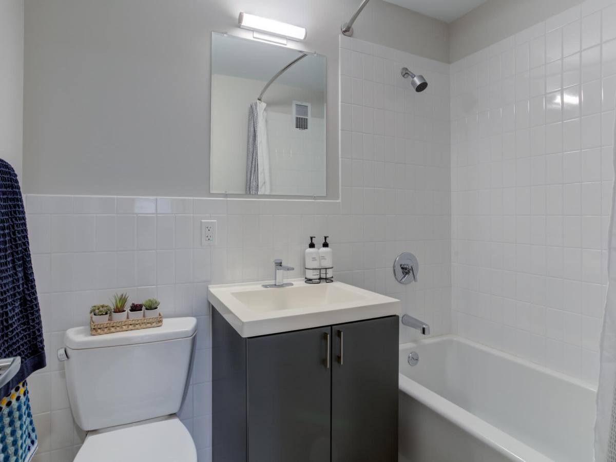 Apartment bathroom at J Vue at The LMA in Boston, Massachusetts